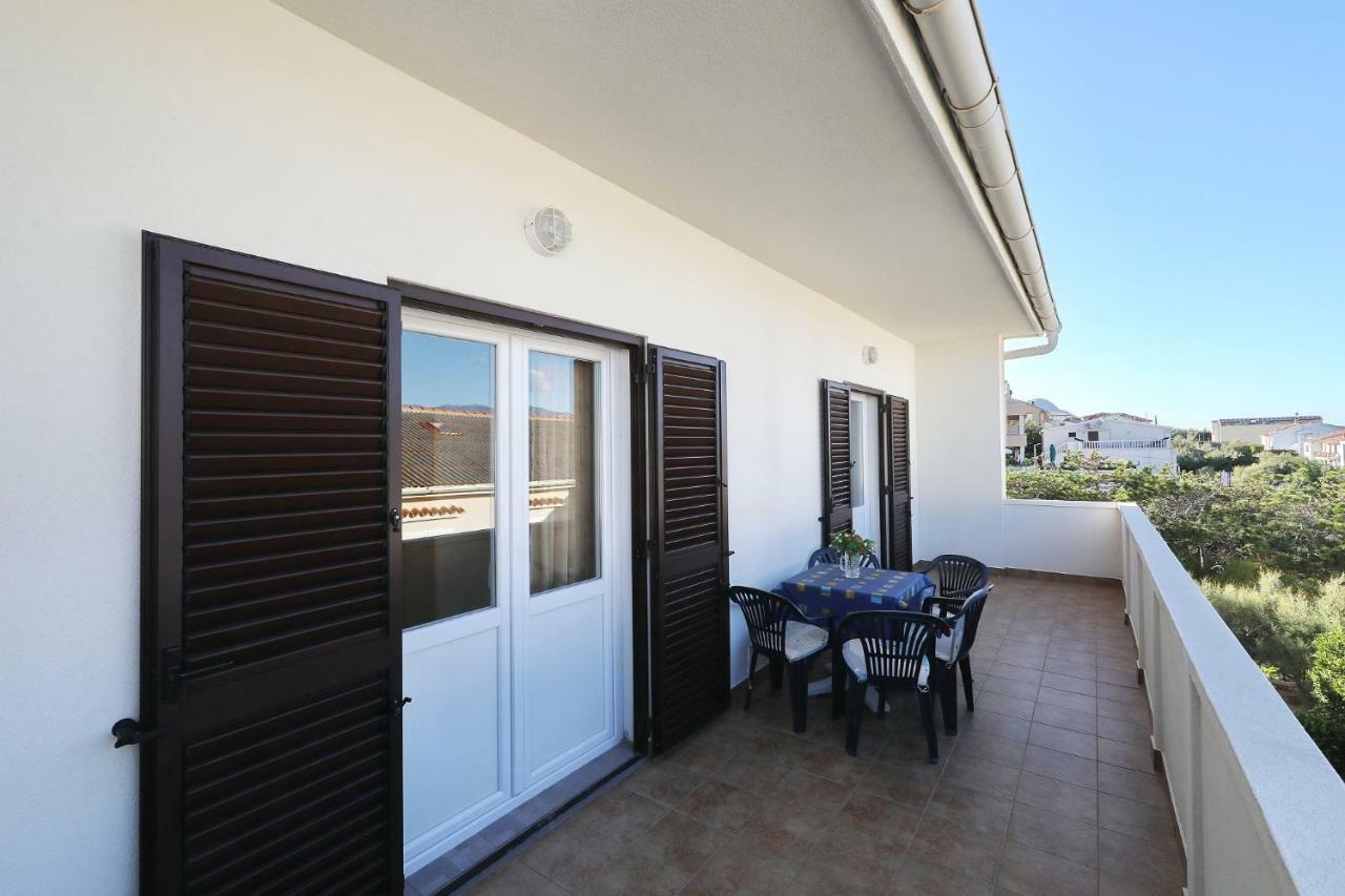 Apartmani Mila Đảo Pag Ngoại thất bức ảnh