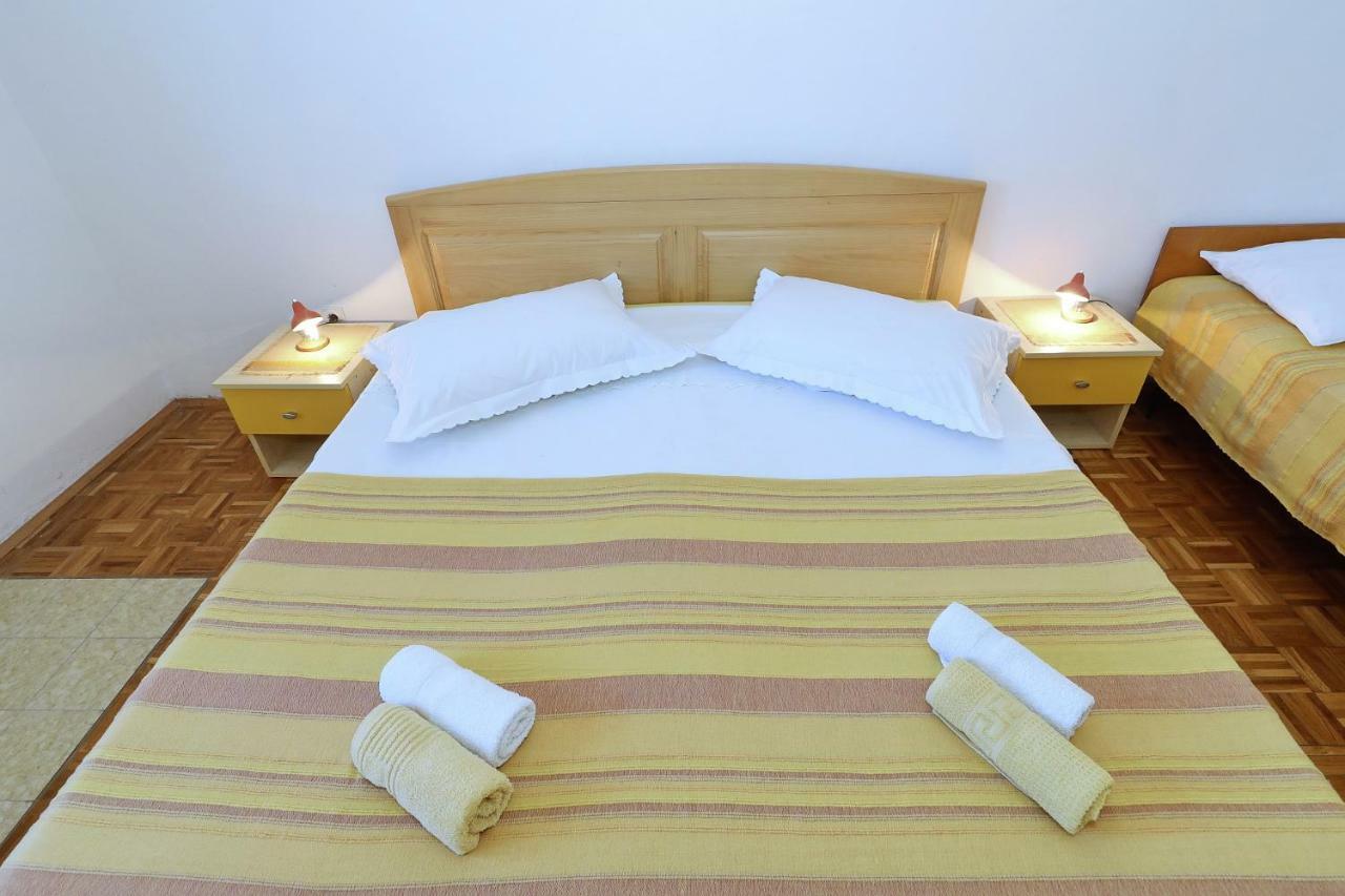 Apartmani Mila Đảo Pag Ngoại thất bức ảnh